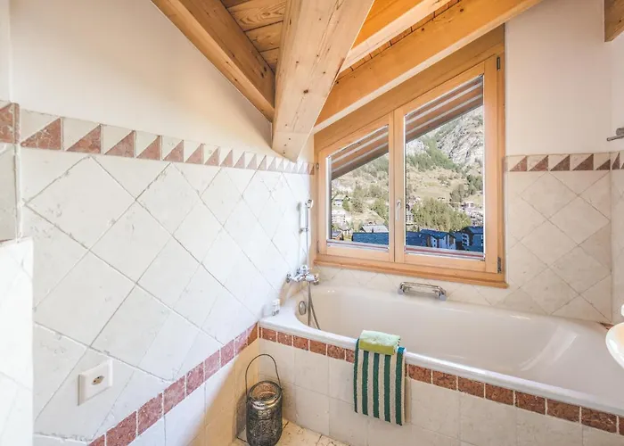 شقة Alpharmonie زيرمات