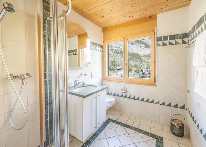 阿尔法摩尼公寓酒店 * 采尔马特